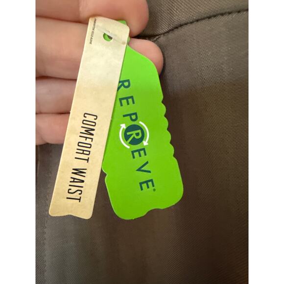 Haggar Men’s Short Dress Pants 36x29 Mocha Classic Fit Repreve NWT - Picture 7 of 10